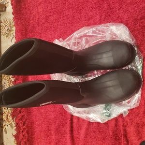 Muck black tall boots, size 10mens size 11 womens. Worn
